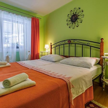 Nice Apartment In Premantura With Wifi Εξωτερικό φωτογραφία
